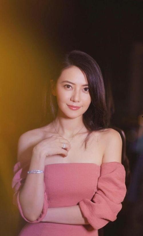 苏芒名媛爆料视频大全集,揭秘娱乐圈不为人知的秘密与真相